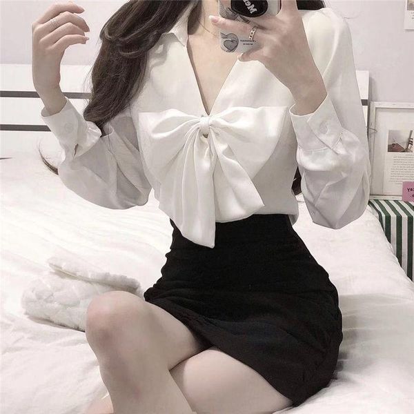 women's blouses & shirts white v-neck and women long sleeve office lady elegant bow design chiffon 2021 summer korean style solid top
women's blouses & shirts white v-neck and women long sleeve office lady elegant bow design chiffon 2021 summer korean style solid top
