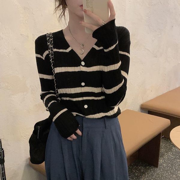 women's knits & tees knitting cardigan v-neck contrast color stripes long sleeves thin sweater wholesale autumn 2021 elegant lady cloth, White
women's knits & tees knitting cardigan v-neck contrast color stripes long sleeves thin sweater wholesale autumn 2021 elegant lady cloth, White
