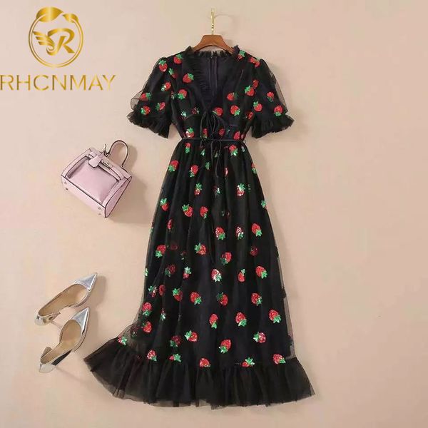 new fashion black stberry dress woman puff sleeve mesh long dress lace up stberries plus size dresses 2021 women partyswimwear bathing suits, Black;gray
new fashion black stberry dress woman puff sleeve mesh long dress lace up stberries plus size dresses 2021 women partyswimwear bathing suits, Black;gray