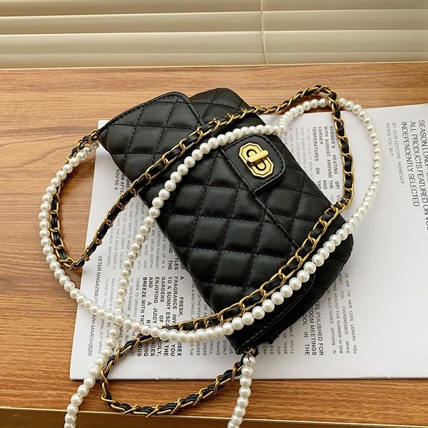 evening bags original brand handbag 2021 fashion pearl chain messenger bag rhomboid square chest phone shoulder
evening bags original brand handbag 2021 fashion pearl chain messenger bag rhomboid square chest phone shoulder