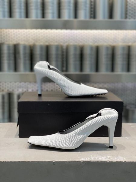 dress shoes shaduo elastic embossed series square head high heels with baozi, Black
dress shoes shaduo elastic embossed series square head high heels with baozi, Black