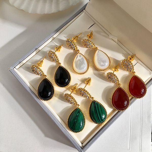 diamond-studded water drop agate mother-of-pearl copper earrings stud independent design jewelry new autumn and winter, Golden;silver
diamond-studded water drop agate mother-of-pearl copper earrings stud independent design jewelry new autumn and winter, Golden;silver