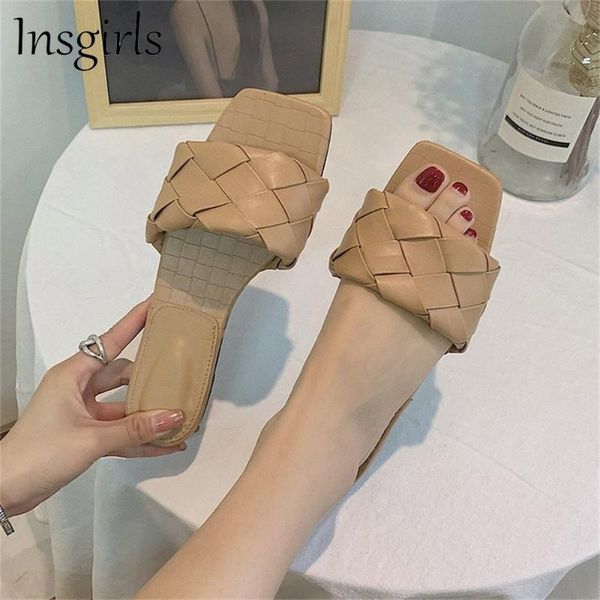 slippers summer comfortable sandals female 2021 open toe slip on ladies casual 35-42 large-sized women mules shoes, Black
slippers summer comfortable sandals female 2021 open toe slip on ladies casual 35-42 large-sized women mules shoes, Black