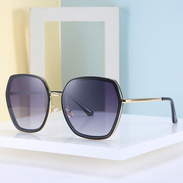 women fashion large frame polygonal sunglasses european and american personality street sun glasses color lens uv400 with box, White;black
women fashion large frame polygonal sunglasses european and american personality street sun glasses color lens uv400 with box, White;black