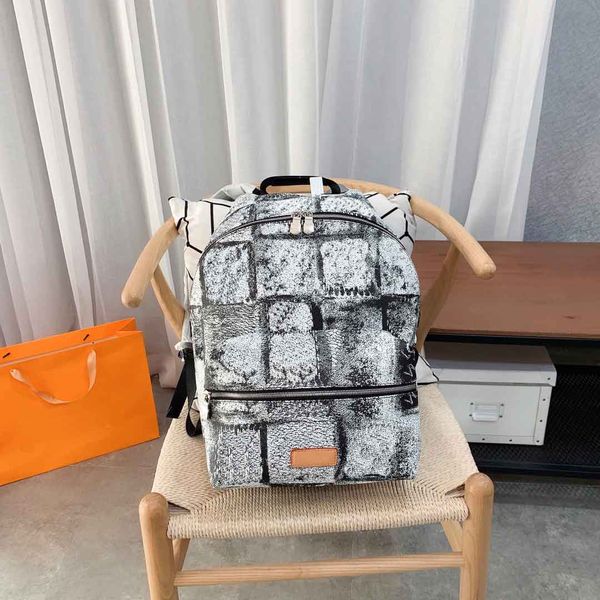 fashion men backpacks mid-size bags male business bag new designers trend luxury style special popular 3 style
fashion men backpacks mid-size bags male business bag new designers trend luxury style special popular 3 style