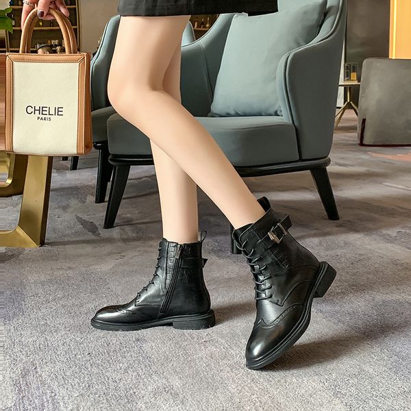 2021 autumn martin single british short boots square head lace up leather women's boots, Black
2021 autumn martin single british short boots square head lace up leather women's boots, Black