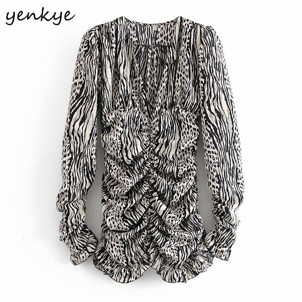2021 romantic women zebra striped bodycon mini draped female long sleeve v neck chiffon new spring vestido ozwj, Black;gray
2021 romantic women zebra striped bodycon mini draped female long sleeve v neck chiffon new spring vestido ozwj, Black;gray