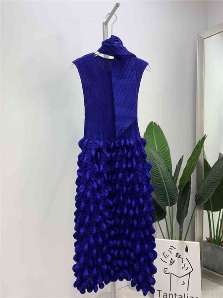 casual dresses summer sleeveless flower bud miyake pleated women high fashion long overall with scarf aesthetic clothes 9t0y, Black;gray
casual dresses summer sleeveless flower bud miyake pleated women high fashion long overall with scarf aesthetic clothes 9t0y, Black;gray