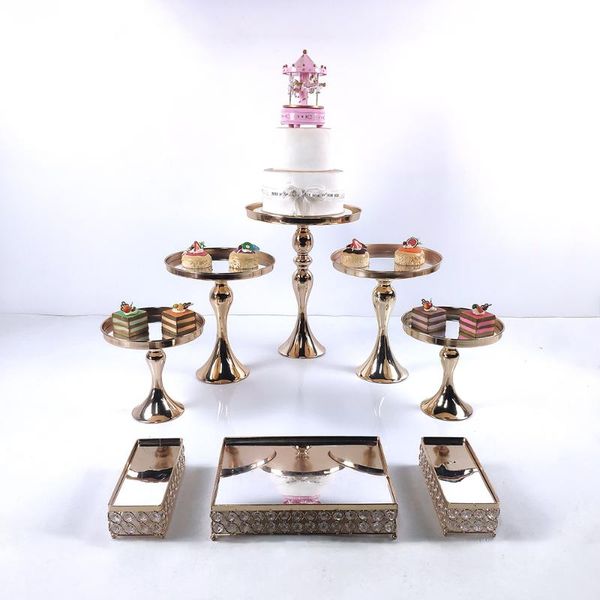 other bakeware wholesale7- 8pcs crystal metal cake stand set cupcake decorations dessert pedestal wedding party display tray
other bakeware wholesale7- 8pcs crystal metal cake stand set cupcake decorations dessert pedestal wedding party display tray