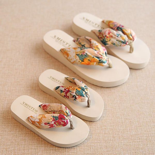 slipper girl and mother matching beach slippers bohemia parent hand drag flowers non-slip summer holiday travel shoes, Black;grey
slipper girl and mother matching beach slippers bohemia parent hand drag flowers non-slip summer holiday travel shoes, Black;grey