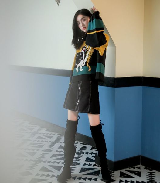 2021 new pullover women cartoon print striped knitted pull femme loose jumper crop sweater fall jw7r, White;black
2021 new pullover women cartoon print striped knitted pull femme loose jumper crop sweater fall jw7r, White;black