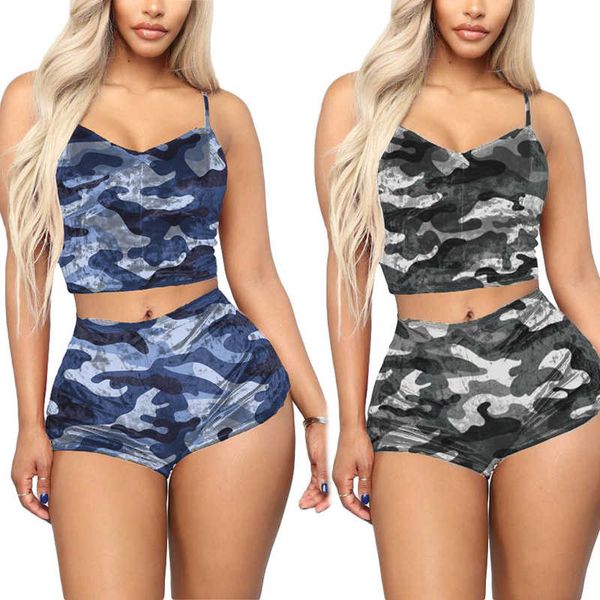 women clothing set, camouflage print shirt and shorts two pieces pack for travel beach vacation, White;black
women clothing set, camouflage print shirt and shorts two pieces pack for travel beach vacation, White;black