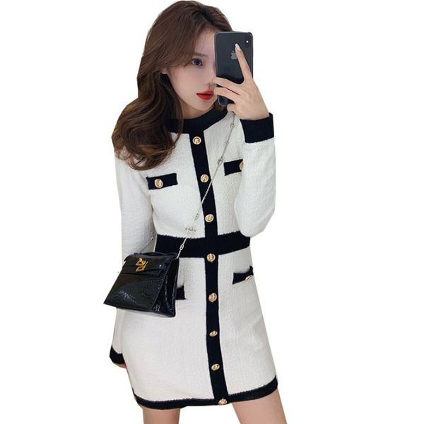 2021 autumn new color button decorated long sleeve knitted dresses women's fashion chic single breasted dress 2fex, Black;gray
2021 autumn new color button decorated long sleeve knitted dresses women's fashion chic single breasted dress 2fex, Black;gray