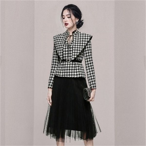 small fragrance suit autumn temperament aging tweed checkered coat mesh skirt two-piece set, Black;gray
small fragrance suit autumn temperament aging tweed checkered coat mesh skirt two-piece set, Black;gray