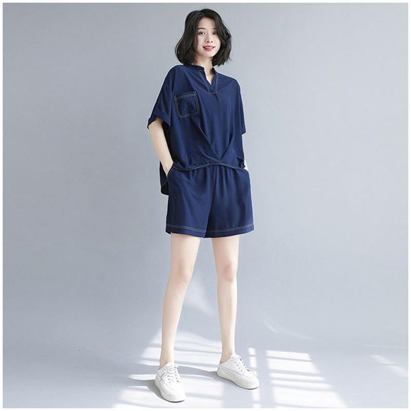 women's tracksuits summer ladies two-piece bat-sleeve v-neck pullover + elastic waist wide-leg shorts solid color loose fashion suit wo, Gray
women's tracksuits summer ladies two-piece bat-sleeve v-neck pullover + elastic waist wide-leg shorts solid color loose fashion suit wo, Gray