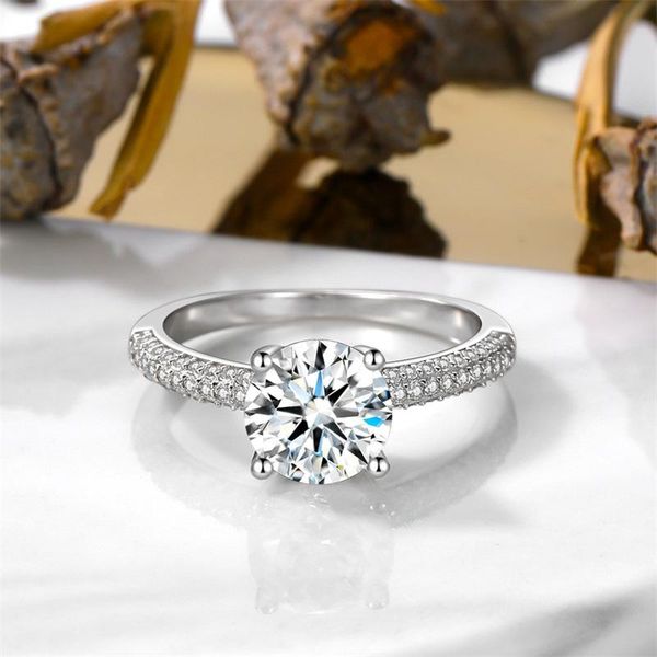 wedding rings close set 1.7 carat four claw diamond simulation women's ring simple realistic, Slivery;golden
wedding rings close set 1.7 carat four claw diamond simulation women's ring simple realistic, Slivery;golden