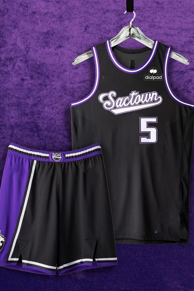 21/22 75th citysacramentokings davion mitchell queta 40 barnes deaaron 5 fox hield tyrese 0 haliburton marvin 35 bagley iii men woman youth, Black;red
21/22 75th citysacramentokings davion mitchell queta 40 barnes deaaron 5 fox hield tyrese 0 haliburton marvin 35 bagley iii men woman youth, Black;red