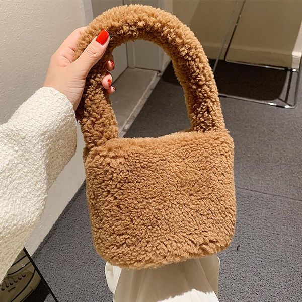 evening bags faux fur tote bucket bag 2021 winter plush women's designer handbag small portable hand cute phone purses
evening bags faux fur tote bucket bag 2021 winter plush women's designer handbag small portable hand cute phone purses