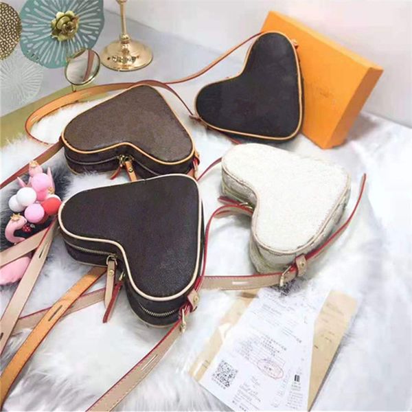 classical women shoulder bags loving heart shape crossbody bag totes pu leather handbag messager bag flower grid print clutch phone pouch
classical women shoulder bags loving heart shape crossbody bag totes pu leather handbag messager bag flower grid print clutch phone pouch