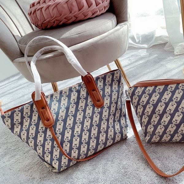 arc women luxury de designer triomphe tote summer 2021 new child mother portable single shoulder messenger bag canvas large capacity t7d7
arc women luxury de designer triomphe tote summer 2021 new child mother portable single shoulder messenger bag canvas large capacity t7d7