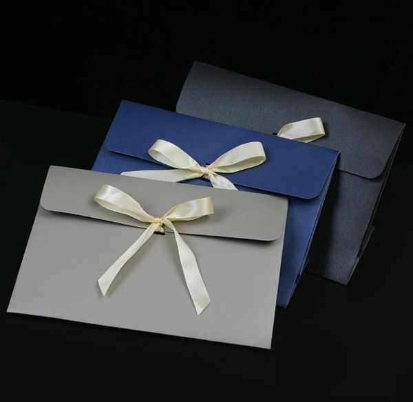 gift wrap 29x21x7cm silver gray envelope box paper pocket bag kerchief handkerchief silk scarf packing boxes 100pcs/llot sn1801
gift wrap 29x21x7cm silver gray envelope box paper pocket bag kerchief handkerchief silk scarf packing boxes 100pcs/llot sn1801
