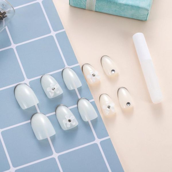 false nails 24pcs/set beauty white artificial set diy gardenia rhinestone full cover nail art design with glue manicure tool, Red;gold
false nails 24pcs/set beauty white artificial set diy gardenia rhinestone full cover nail art design with glue manicure tool, Red;gold
