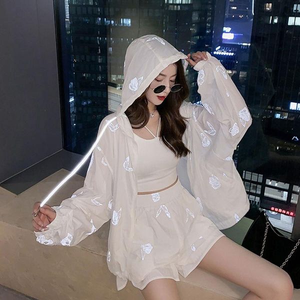 women's jackets women basic jacket 2021 summer print butterfly reflective windbreaker woman hooded coats zipper causal thin bomber suit, Black;brown
women's jackets women basic jacket 2021 summer print butterfly reflective windbreaker woman hooded coats zipper causal thin bomber suit, Black;brown