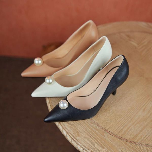 dress shoes high street fashion full grain leather pearl decorations pointed toe thin heel slip on elegant ladies pumps l59, Black
dress shoes high street fashion full grain leather pearl decorations pointed toe thin heel slip on elegant ladies pumps l59, Black