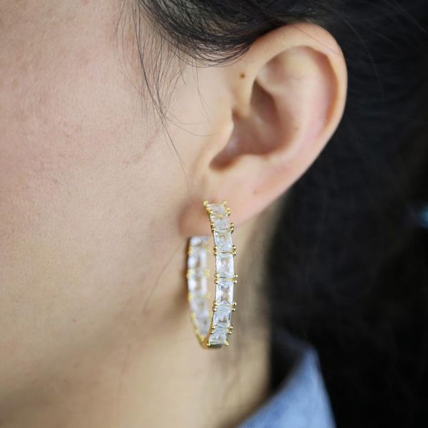 hoop & huggie 25mm 40mm round earring for women micro paved 5a cz stone luxury female engagement wedding party accessories trendy jewelry, Golden;silver
hoop & huggie 25mm 40mm round earring for women micro paved 5a cz stone luxury female engagement wedding party accessories trendy jewelry, Golden;silver