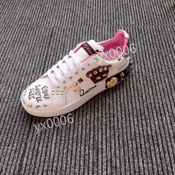 2021 time out sneaker vintage women shoe pink 35-45 printed calf leather elevated outsole 3-d pattern luxurys brand shoes hc190704, Red;white
2021 time out sneaker vintage women shoe pink 35-45 printed calf leather elevated outsole 3-d pattern luxurys brand shoes hc190704, Red;white