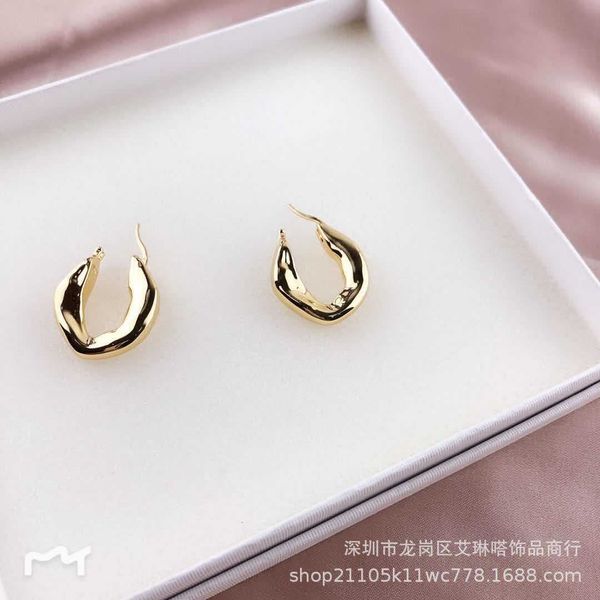 fashion earrings designer new jewelry new style wind brass electroplated gold concave convex finish, simple and fashionable ge, Golden
fashion earrings designer new jewelry new style wind brass electroplated gold concave convex finish, simple and fashionable ge, Golden