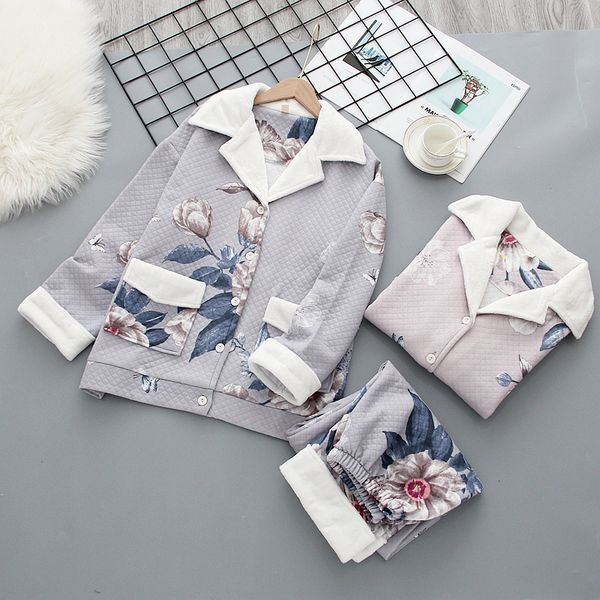 japanese autumn and winter new ladies pure cotton air cotton, warm home wear, elegant floral pajamas, women, pajama set, Black;red
japanese autumn and winter new ladies pure cotton air cotton, warm home wear, elegant floral pajamas, women, pajama set, Black;red