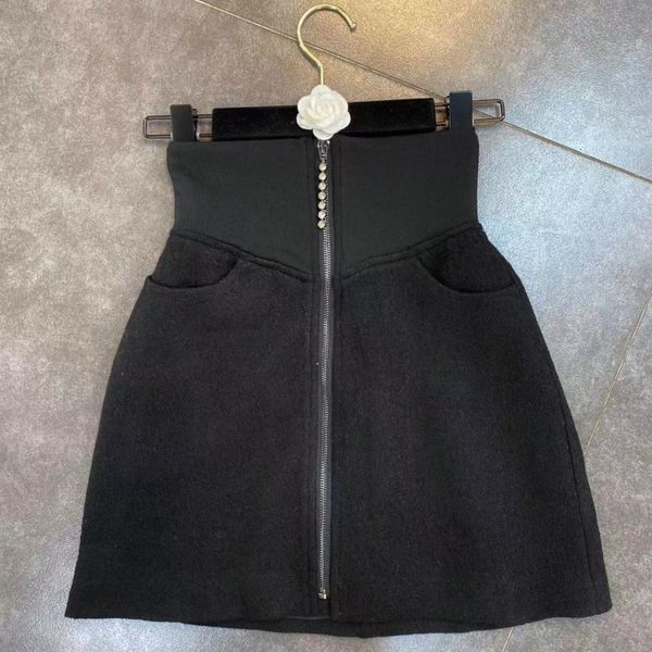 2021 Winter New Style Diamond Pocket Fashion Zipper Sexy Decoration High Waist Line Loose Black Skirt A03w
2021 Winter New Style Diamond Pocket Fashion Zipper Sexy Decoration High Waist Line Loose Black Skirt A03w