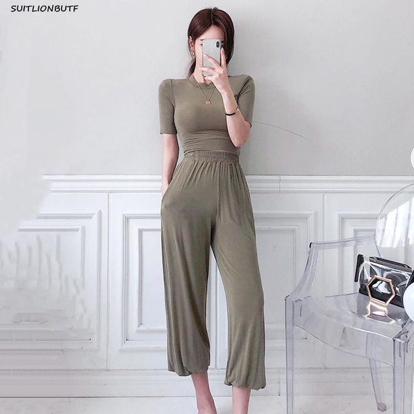 korean 2021 summer two piece set women pullover skinny solid short elastic waist bloomers pants ropa mujer elegant soft set, Gray
korean 2021 summer two piece set women pullover skinny solid short elastic waist bloomers pants ropa mujer elegant soft set, Gray