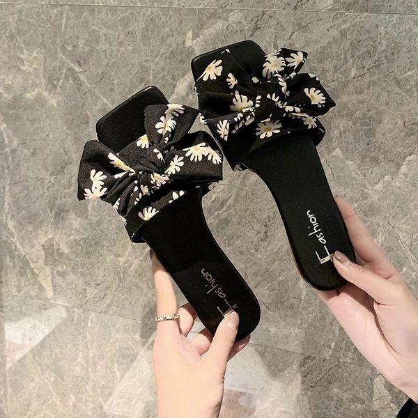 fashionable sandals and slippers women wear the new summer bow square head flat sole slip-on shoes fashion brand women's shoes, Black
fashionable sandals and slippers women wear the new summer bow square head flat sole slip-on shoes fashion brand women's shoes, Black