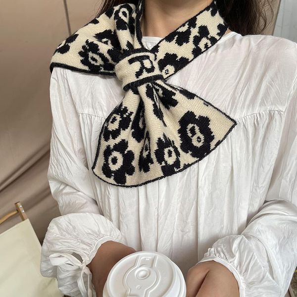 scarves arrival autumn and winter knitted korean fashion flower small ear women scarf, Blue;gray
scarves arrival autumn and winter knitted korean fashion flower small ear women scarf, Blue;gray