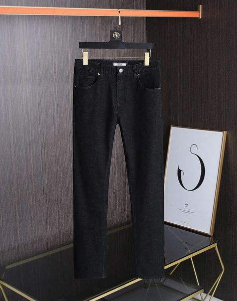 light luxury men's fashion and comfortable mid-waist straight micro-elastic trend black casual jeans, Blue
light luxury men's fashion and comfortable mid-waist straight micro-elastic trend black casual jeans, Blue