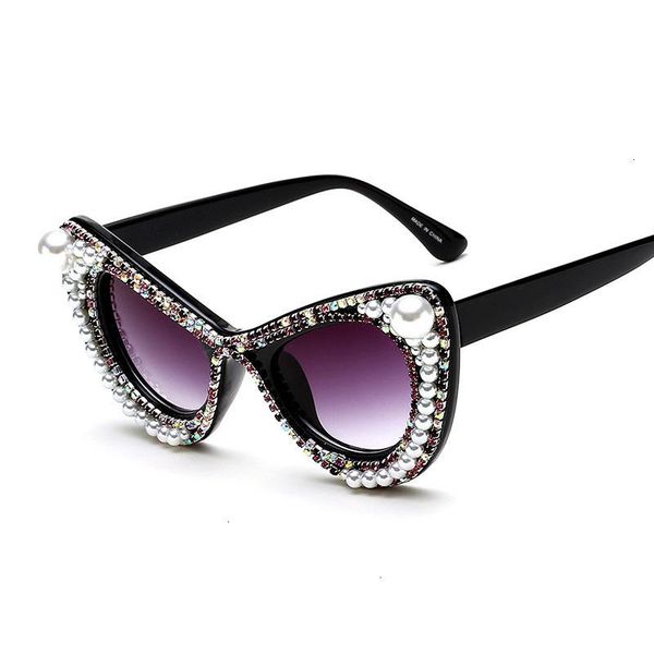 sunglasses fashion women cat eye luxury diamond lovely for ladies vintage shades gafas de sol feminino, White;black
sunglasses fashion women cat eye luxury diamond lovely for ladies vintage shades gafas de sol feminino, White;black