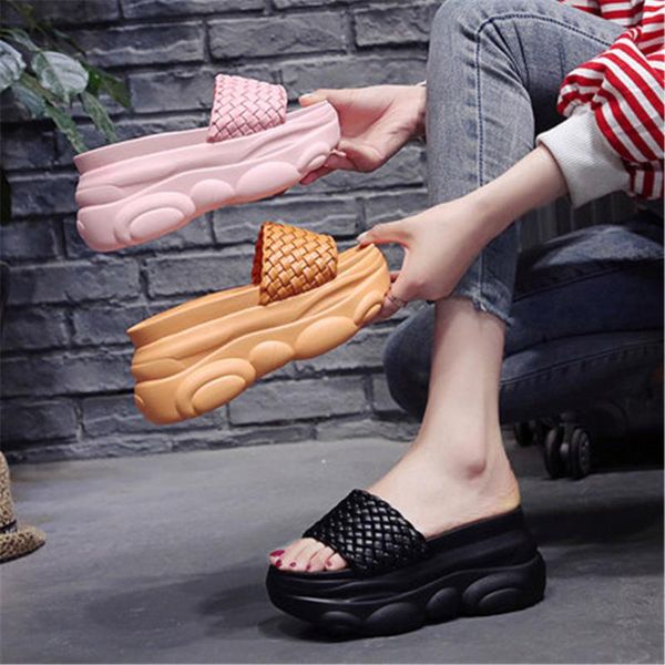 2021 new summer women 9 cm wedges slippers ladies platform open toe chunky beach slides outdoor woven casual shoes black beige
2021 new summer women 9 cm wedges slippers ladies platform open toe chunky beach slides outdoor woven casual shoes black beige