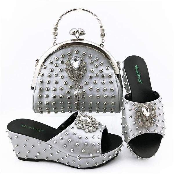 dress shoes silver color fashion wedge heel women with handbags italian shining in rivets for wedding, Black
dress shoes silver color fashion wedge heel women with handbags italian shining in rivets for wedding, Black