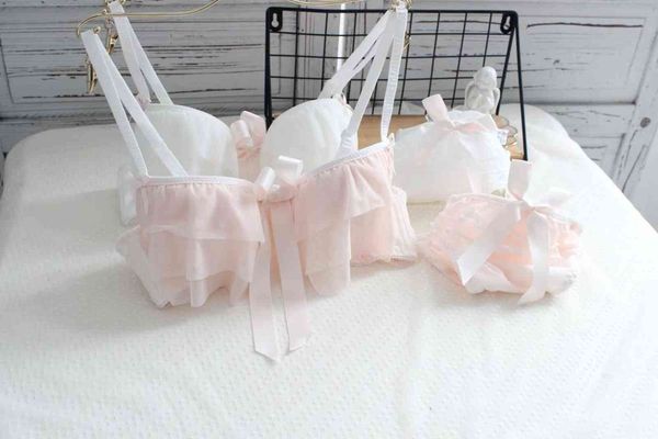 nxy setlolita girl sweet white black pink bra set underwear women japanese ruffles bralette lingerie push up bras panties 2021 1127, Red;black
nxy setlolita girl sweet white black pink bra set underwear women japanese ruffles bralette lingerie push up bras panties 2021 1127, Red;black