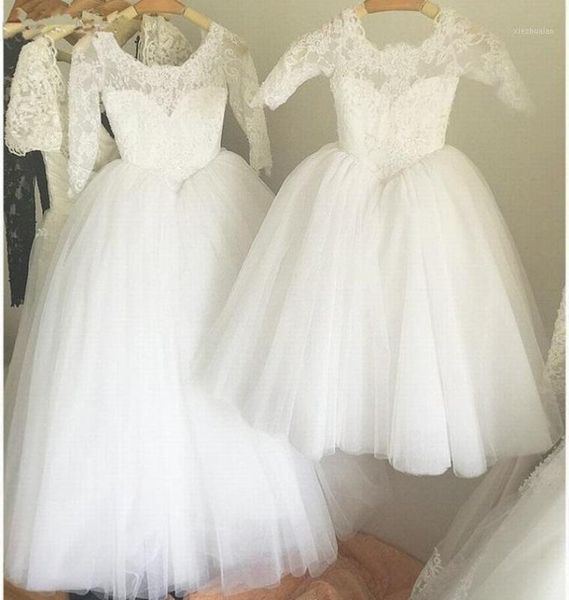 girl's dresses pure white lace tulle flower girl dress for formal wedding long sleeves girls holy first communion gowns v-back buttons1, Red;yellow
girl's dresses pure white lace tulle flower girl dress for formal wedding long sleeves girls holy first communion gowns v-back buttons1, Red;yellow