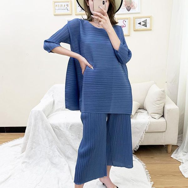 women's two piece pants miyak pleated plus size clothes set 2021 women loose o-neck t-shirt wide-leg casual fashion female, White
women's two piece pants miyak pleated plus size clothes set 2021 women loose o-neck t-shirt wide-leg casual fashion female, White
