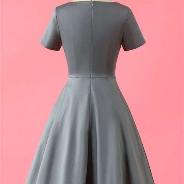 selling women's temperament clothing hepburn style 2021 square collar matching clothes 8210, Black;gray
selling women's temperament clothing hepburn style 2021 square collar matching clothes 8210, Black;gray