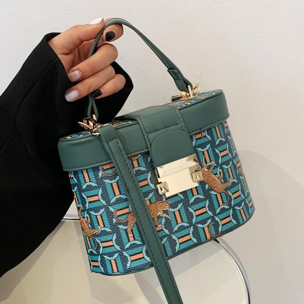 evening bags tote bucket bag 2021 summer quality pu leather women's designer handbag lady travel shoulder messenger
evening bags tote bucket bag 2021 summer quality pu leather women's designer handbag lady travel shoulder messenger