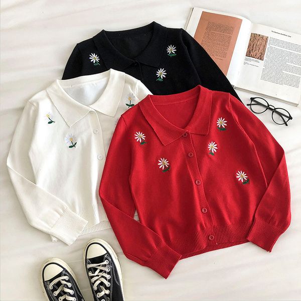 2021 women vintage floral embroidery short sweater spring autumn slim turn down collar kintted sweater female korean cardigan 0q9l, White;black
2021 women vintage floral embroidery short sweater spring autumn slim turn down collar kintted sweater female korean cardigan 0q9l, White;black