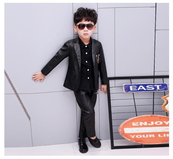 suits 2021 2pcs kids pu leather wedding blazer suit brand flower boys formal tuxedos school winter clothing set, Black
suits 2021 2pcs kids pu leather wedding blazer suit brand flower boys formal tuxedos school winter clothing set, Black