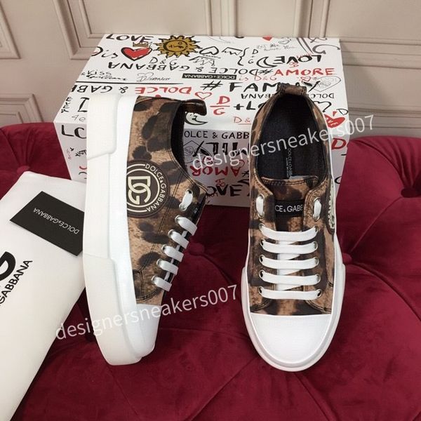 boots designer race runner sneaker shoes,men's casual flats for couple mesh breathable sports wholesale outdoor trainers eu35-45, Black
boots designer race runner sneaker shoes,men's casual flats for couple mesh breathable sports wholesale outdoor trainers eu35-45, Black