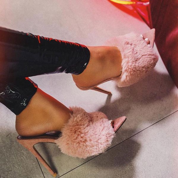sandals 2021 european station candy color luxury fur slippers large women shoes size 35-43 high heel, Black
sandals 2021 european station candy color luxury fur slippers large women shoes size 35-43 high heel, Black