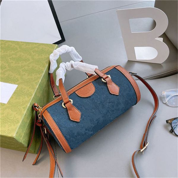 2021 mini fashion genuine leather women shoulder bag letter handbags change wallets classic womens crossbody evening bags with box
2021 mini fashion genuine leather women shoulder bag letter handbags change wallets classic womens crossbody evening bags with box